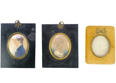 Lot 30 - Two early 19th century portrait miniatures in watercolour.