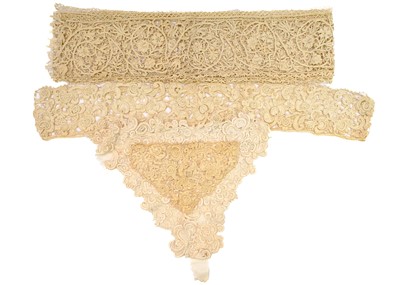 Lot 508 - A collection of needlepoint lace probably Italian late 17th century and later.