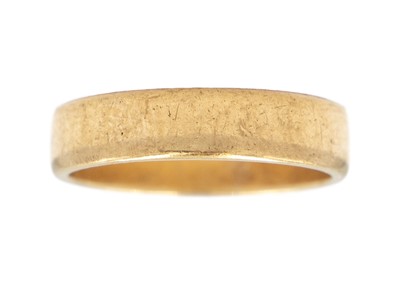 Lot 146 - A heavy 9ct (tested) band ring.