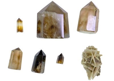 Lot 61 - A collection of egg-shaped minerals.