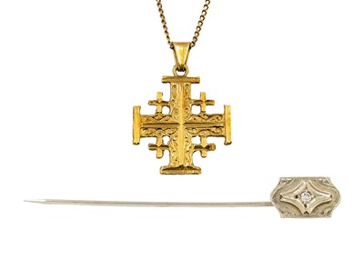 Lot 191 - A 10ct white gold diamond set stick pin and a 14ct Jerusalem Cross pendant on 9ct chain.