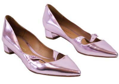 Lot 331 - A pair of Kurt Geiger Melissa leather metallic pink pumps size 41.