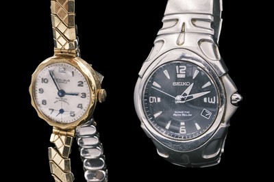 Lot 234 - A Seiko Kinetic Auto Relay gents wristwatch and a 9ct cased Excalibur lady's watch.