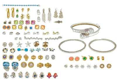 Lot 272 - A collection of paste set costume jewellery.