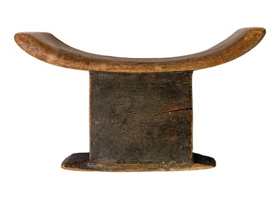 Lot 90 - A Zimbabwean Tonga headrest