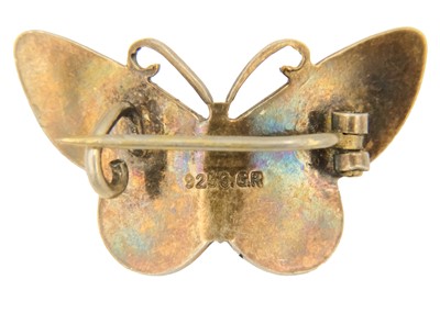 Lot 239 - A selection of five interesting items of jewellery.