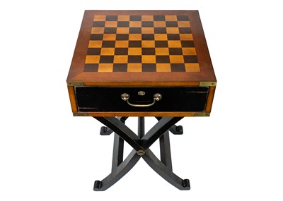 Lot 37 - A Staunton pattern ebonised and boxwood chess set, and a small chess table.