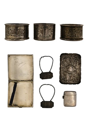 Lot 91 - A selection of hallmarked silver items.