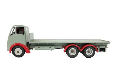 Lot 746 - Shackleton Toy Mechanical Foden F.G. Flatbed Vehicle