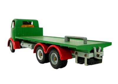 Lot 745 - Shackleton Toy boxed Mechanical Foden F.G. Flatbed Vehicle