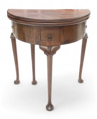 Lot 1723 - A George I tea table