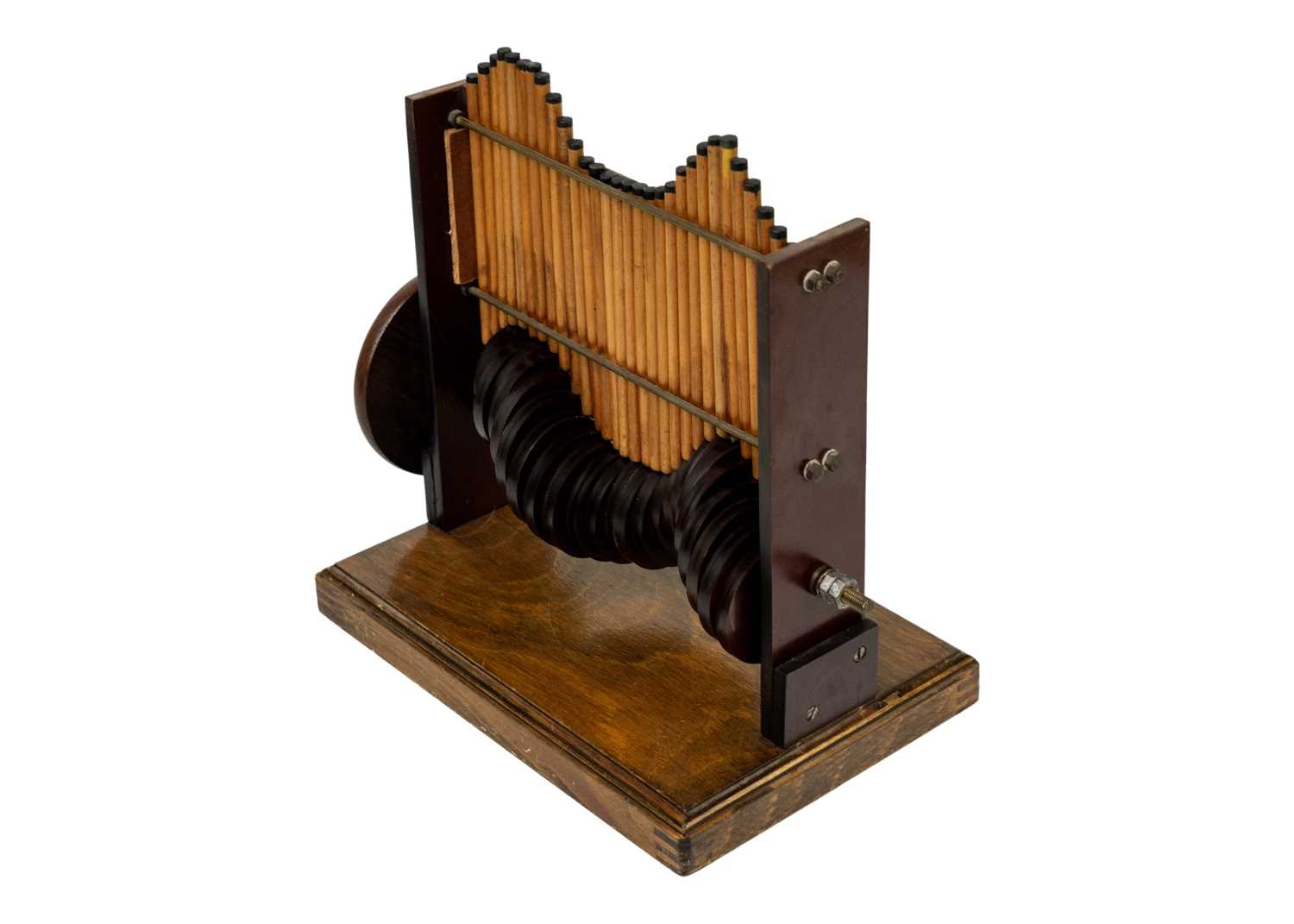 Lot 1411 - A wave machine.