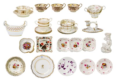 Lot 187 - A set of six 19th century Copeland Garret Felspar porcelain teacups and coffee cans.