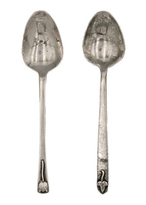 Lot 146 - Two silver coffee spoons by Gwen Whicker.