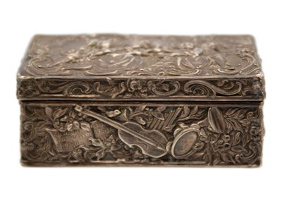 Lot 149 - An early 20th century German silver hinge-lidded box with import marks for Berthold Muller.