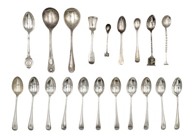 Lot 159 - An Edwardian silver set of twelve teaspoons by Joseph Rodgers & Sons.