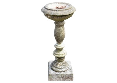 Lot 1568 - A marble birdbath.