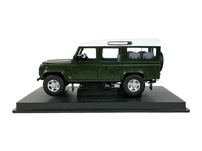 Lot 823 - Universal Hobbies Land Rover 1:18 scale model