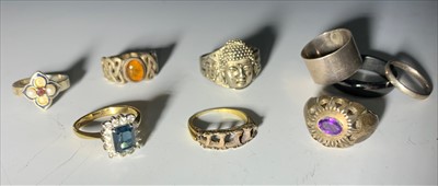 Lot 2614 - Various silver rings in one bag.