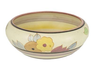 Lot 144 - A Clarice Cliff 'Gloria' pattern bowl.