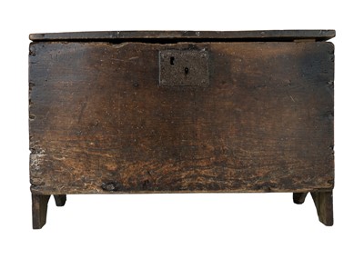 Lot 306 - A 17th/18th century small elm coffer.