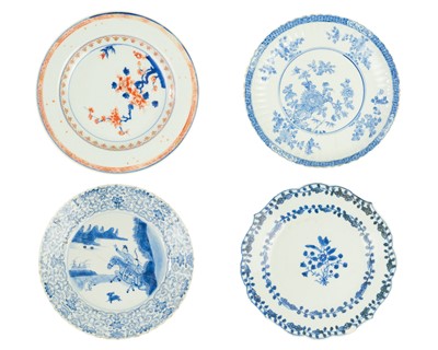 Lot 1102 - A Chinese blue and white hunting scene plate, 18th century.