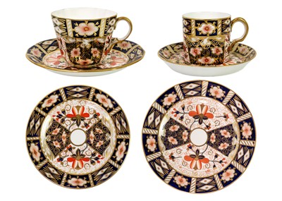 Lot 1463 - A Royal Crown Derby composite part service.