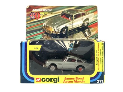 Lot 305 - A Corgi No. 271 James Bond 007 Aston Martin.