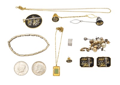 Lot 270 - A selection of jewellery.