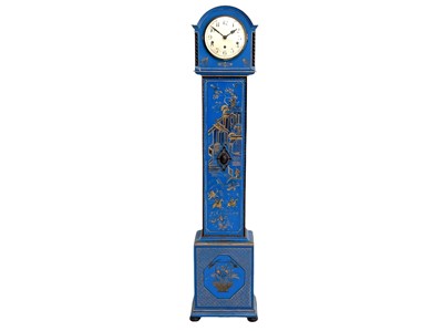 Lot 529 - A Chinoiserie lacquer small longcase or 'Grandmother' clock.