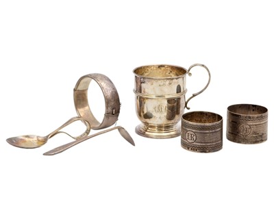 Lot 75 - A selection of silver items.