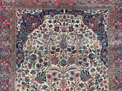 Lot 604 - A Kashan rug, Central Persian, circa 1920.