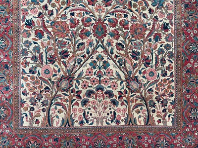 Lot 604 - A Kashan rug, Central Persian, circa 1920.