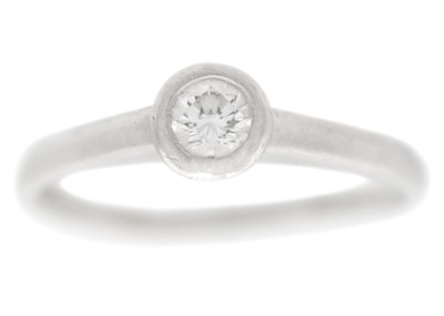 Lot 250 - A modern platinum diamond solitaire ring.