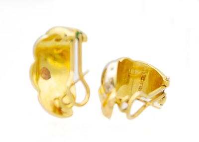 Lot 51 - A pair of heavy 18ct tri-colour gold earrings.