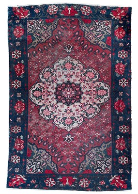 Lot 80 - A Hamadan rug, North West Persia, circa 1940.