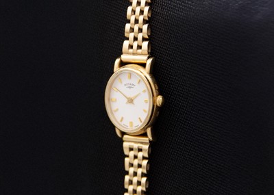 Lot 82 - ROTARY - A 9ct lady's quartz bracelet wristwatch.