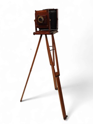 Lot 48 - Thornton Picard plate camera