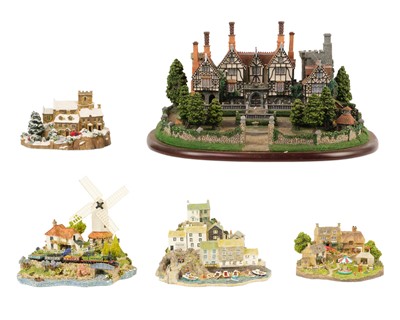 Lot 1390 - A large Banbury Mint English Manor House model.