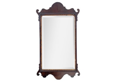 Lot 1618 - A Georgian mahogany mirror