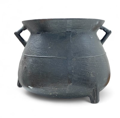 Lot 1247 - A 17th-century cauldron from the Sturton foundry, South Petherton, Somerset