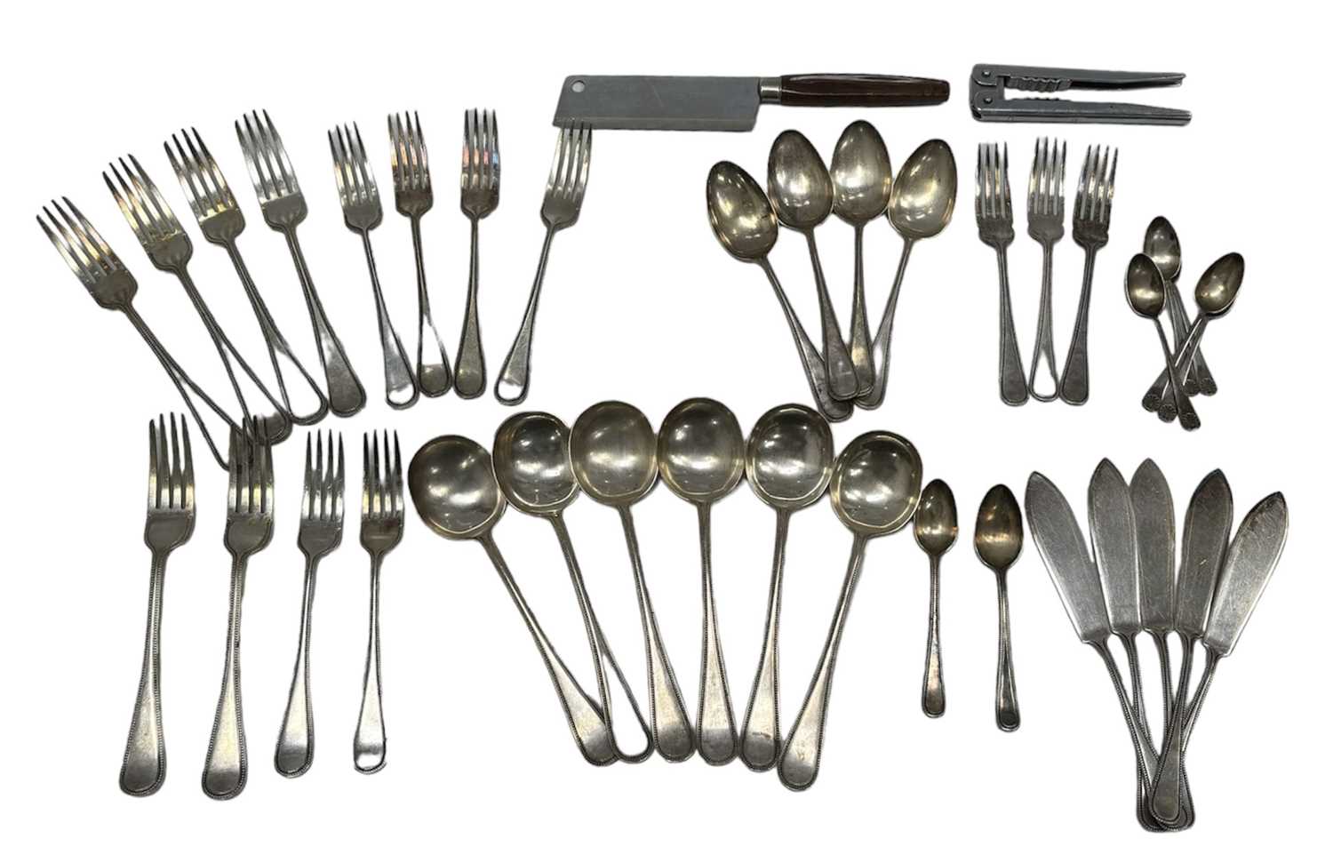 Lot 20 - Five silver coffee spoons, 64g Sheffield 1927,...