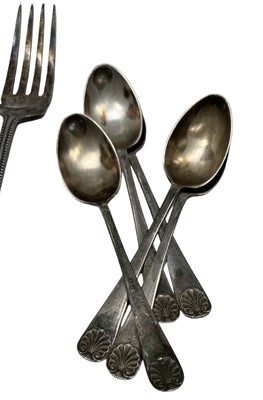 Lot 20 - Five silver coffee spoons, 64g Sheffield 1927,...