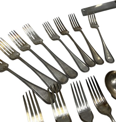 Lot 20 - Five silver coffee spoons, 64g Sheffield 1927,...