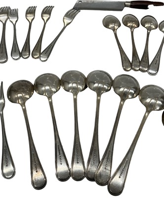 Lot 20 - Five silver coffee spoons, 64g Sheffield 1927,...