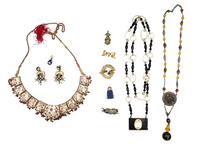 Lot 264 - A group of costume jewellery.