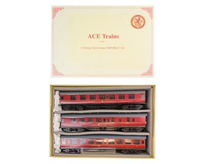 Lot 528 - Ace Trains 'O' Gauge BR maroon set of three coaches