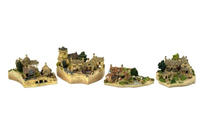 Lot 211 - A large Banbury Mint English Manor House model.