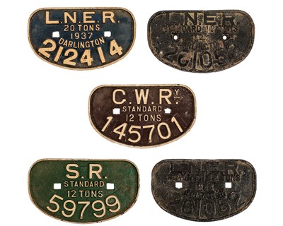 Lot 538 - LNER GWR, Southern Railway cast iron wagon plates (x5)