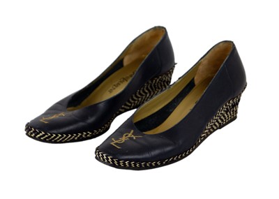 Lot 341 - A collection of designer shoes.